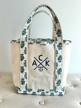 ACK 4170 Small Floral Block Canvas Tote