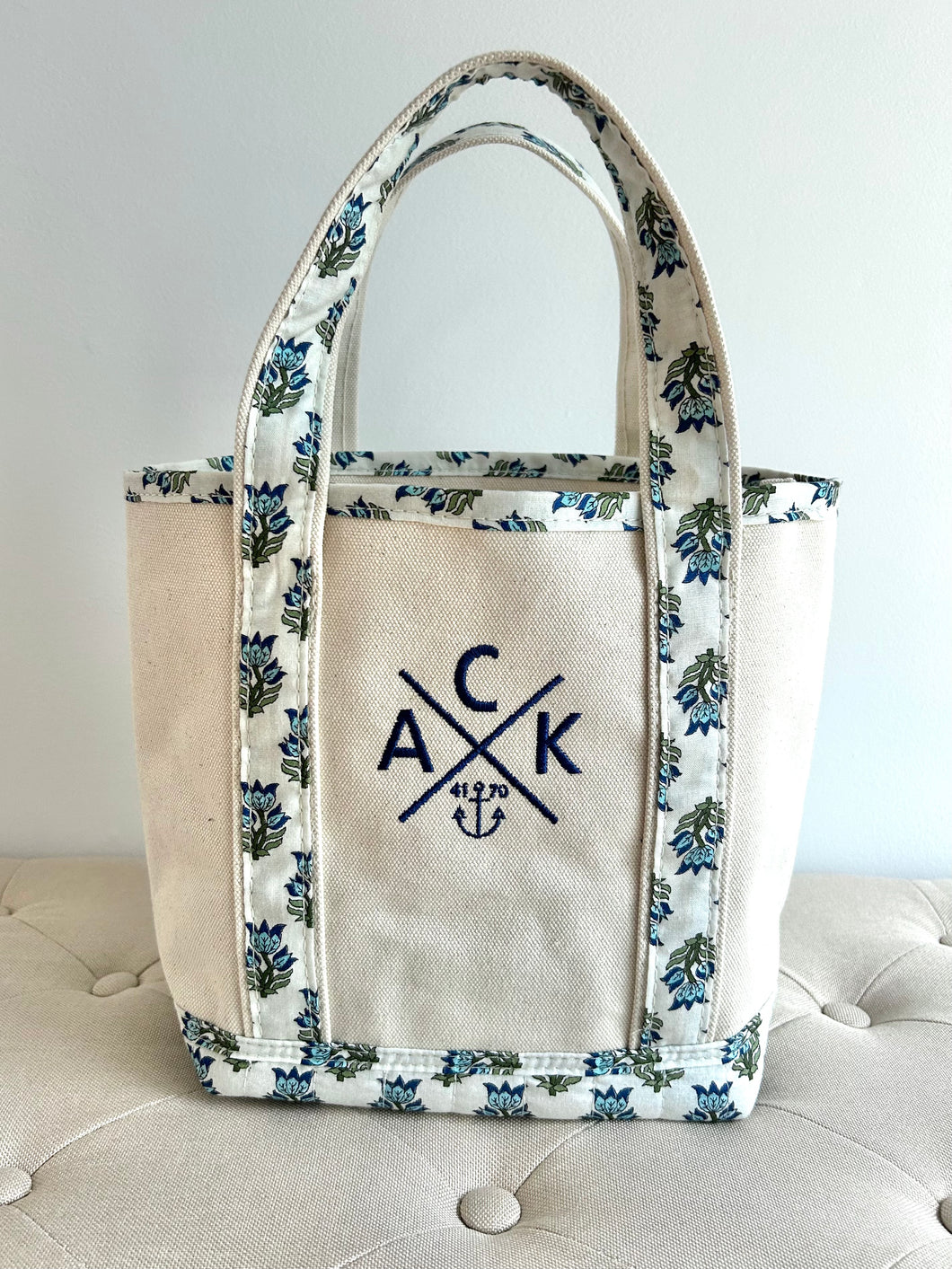 ACK 4170 Small Floral Block Canvas Tote