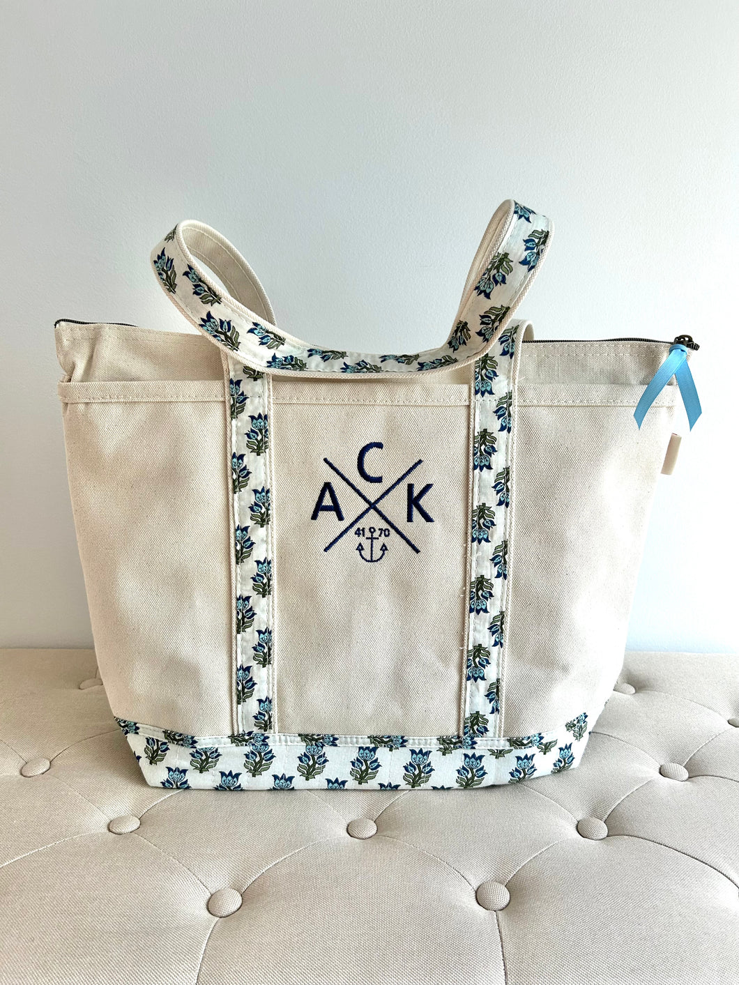 ACK 4170 Medium Zip-Top Floral Block Canvas Tote