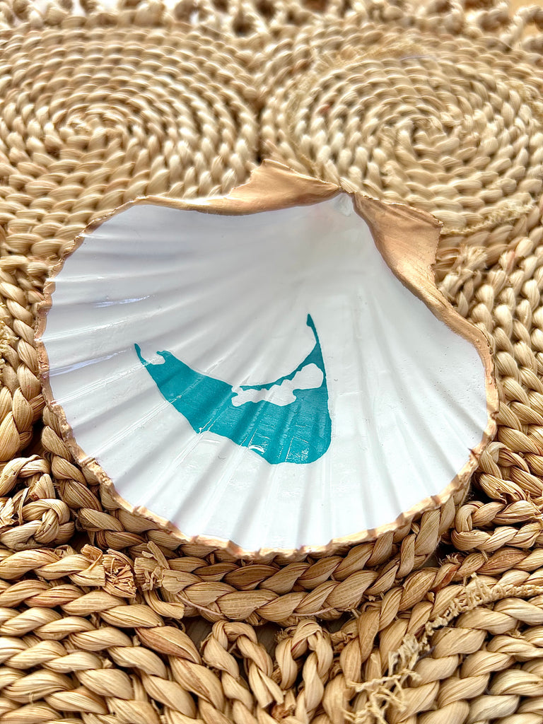 Nantucket Scallop hot Shell Necklace. - Free Shipping