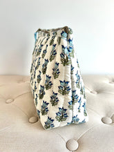 ACK 4170 Floral Block Clutch