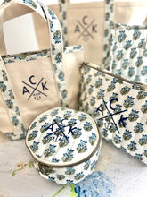 ACK 4170 Floral Block Round Case