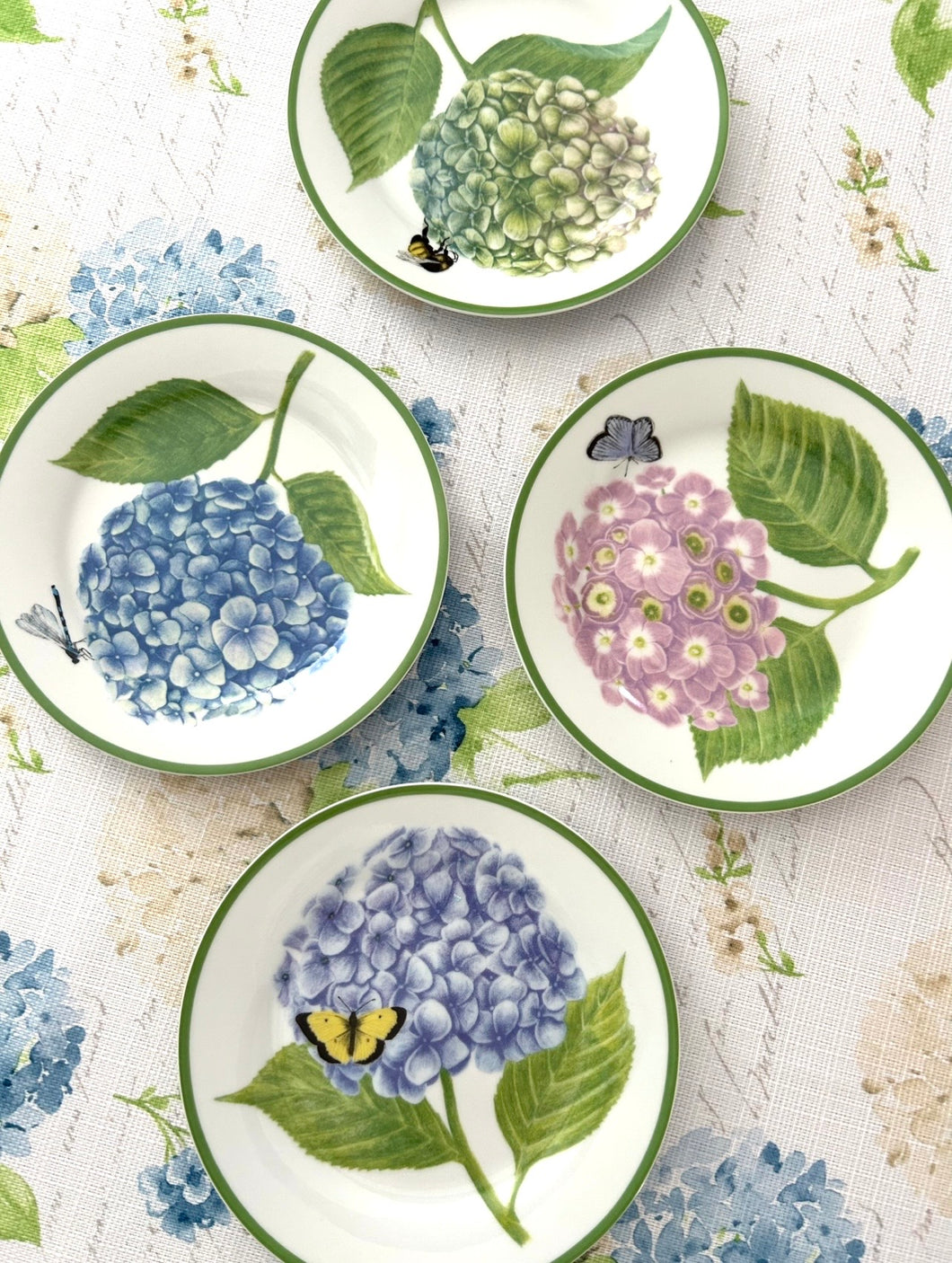 Set of 4 American Atelier Hydrangea Plates