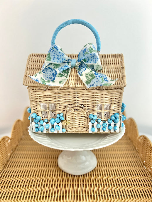 “Hunky Dory” Blue Hydrangea Nantucket Cottage Handbag Basket