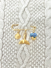 Gold Scallop / Whale Tail / Blue Hydrangea Golden Basket Brooch Pin