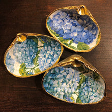 Blue Hydrangea Medium Clam Shell Dish